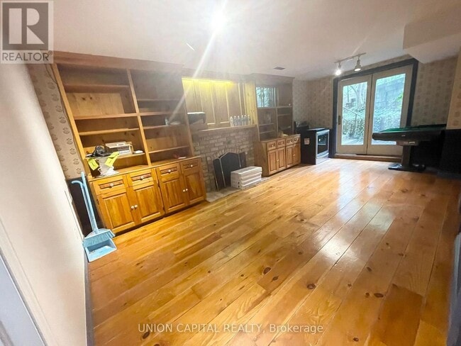 Building Photo - 3594 Upperdale Park