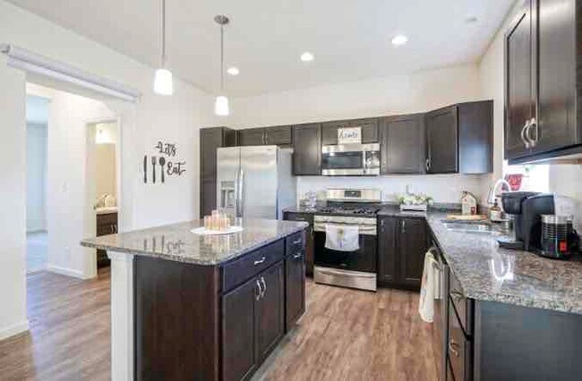 Foto del edificio - 1160 Colcester Ln