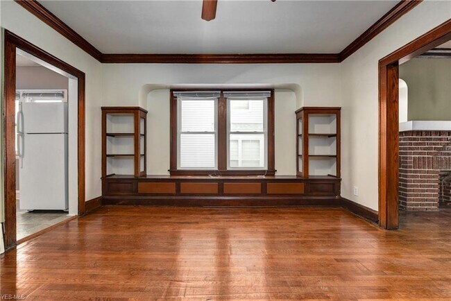 Building Photo - 5212 Bridge Ave