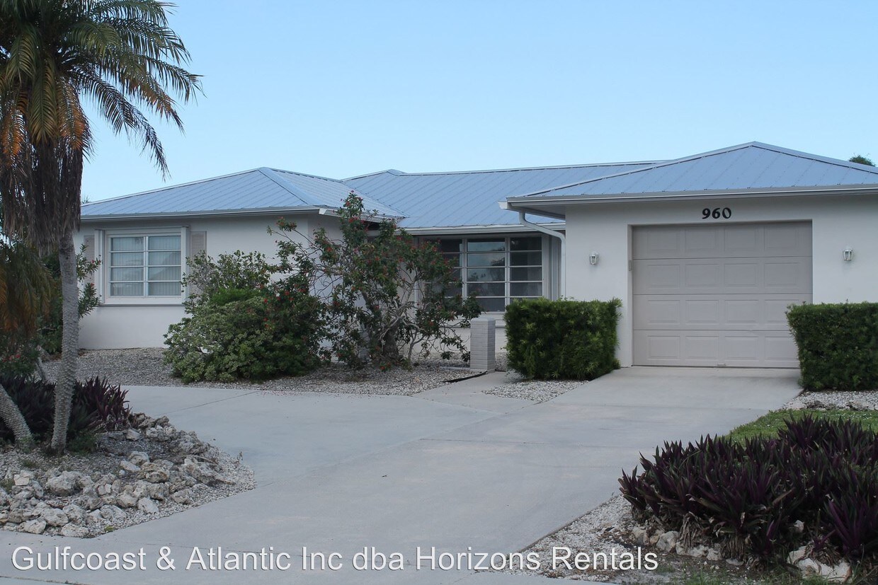 Primary Photo - 3 br, 2 bath House - 960 Iris
