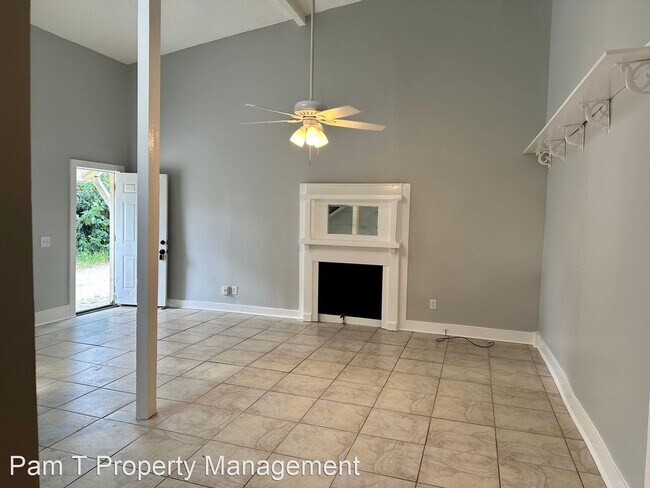 Foto del edificio - 2 br, 1 bath House - 112 E Henry Lane