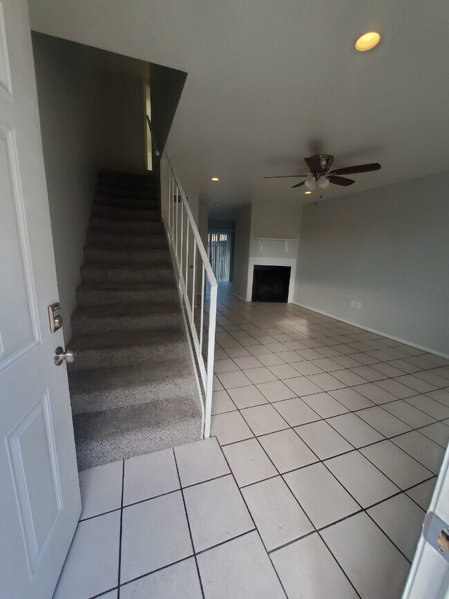 Foto del edificio - 2 Bed / 2 Bath – Updated – Pets Welcome – North Phoenix