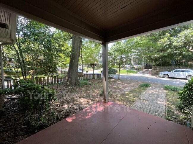Foto del edificio - 108 Greenwood Pl