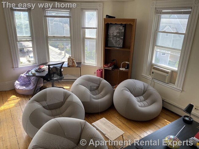 Photo - 117 Hampshire St Unit #2 Apartment