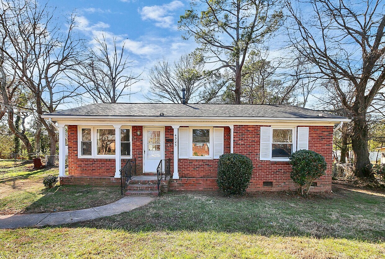 Foto principal - 4325 Birkdale Dr