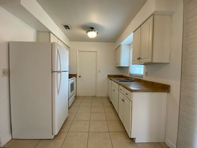 Foto del edificio - 1125 Loblolly Ln