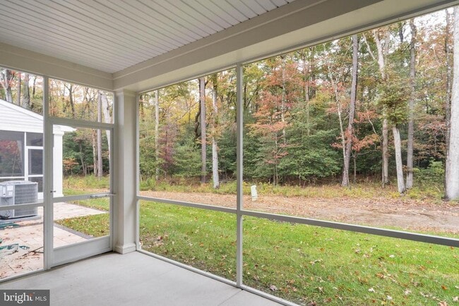 Building Photo - 32066 White Tail Dr