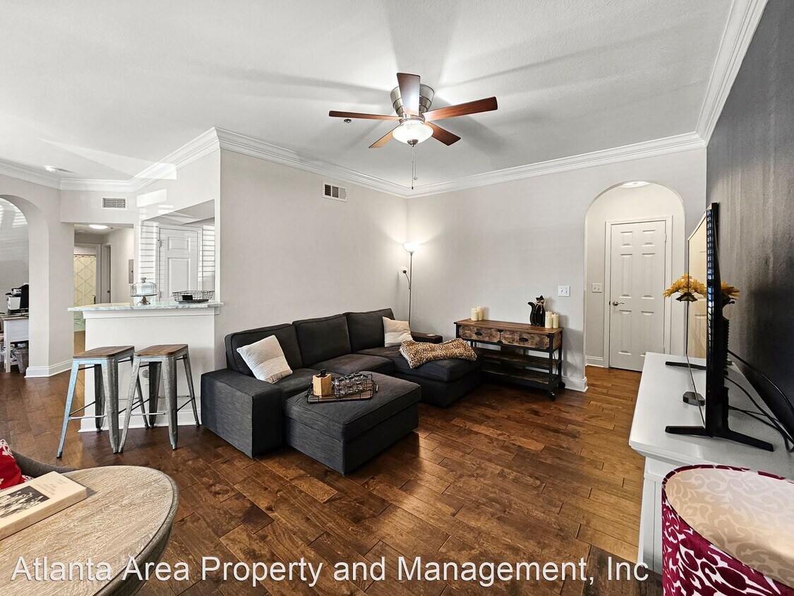 Primary Photo - 3 br, 2 bath House - 3777 Peachtree Rd NE ...