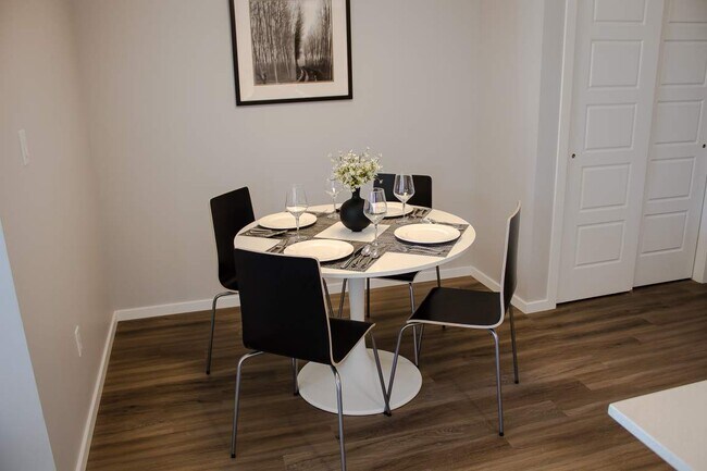 Building Photo - Harbour Landing