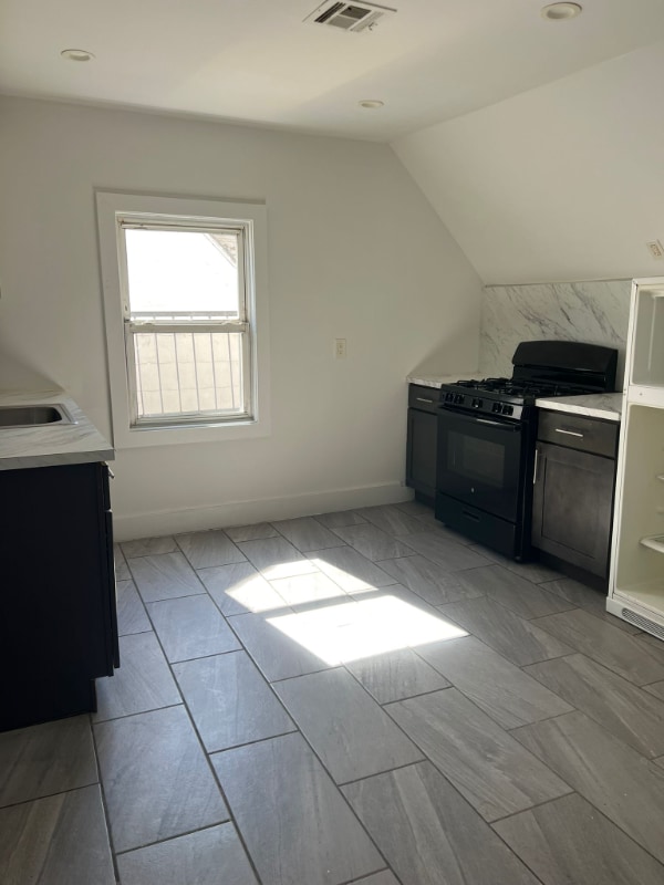 Foto del edificio - 877 S 14th St