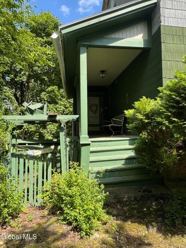 Building Photo - 2970 Salisbury Pl