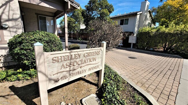 Building Photo - 3 br, 2.5 bath Townhome - 97 Shelley Avenue