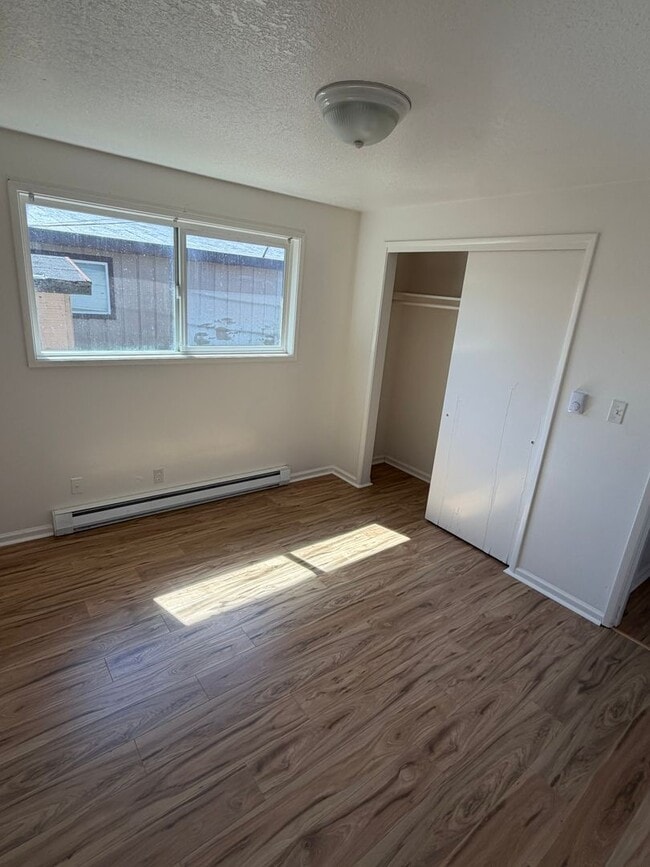 Building Photo - 2154 Everett-A 131-AA