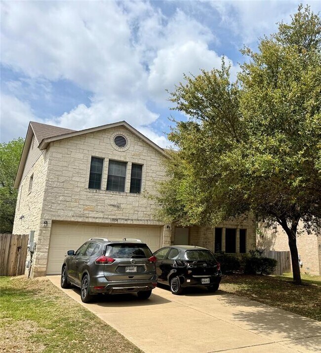 Building Photo - 11104 Chatam Berry Ln