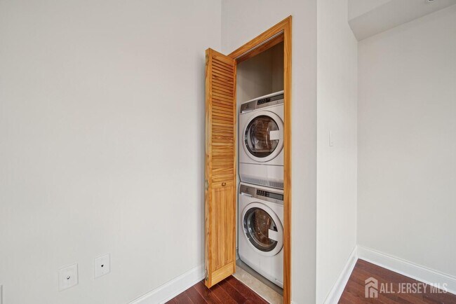 Foto del edificio - 62 N 9th St