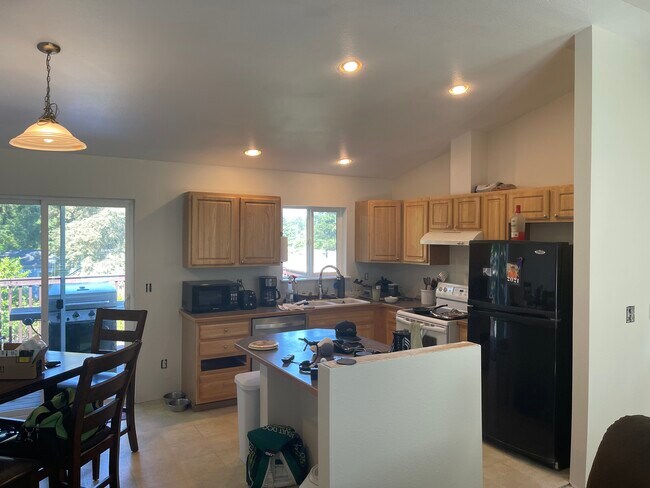 Building Photo - 12908 219th Ave E