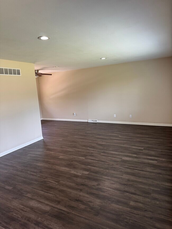Foto del edificio - 1204 N 64th St
