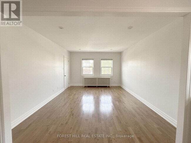 Photo du bâtiment - 1003 Avenue Rd