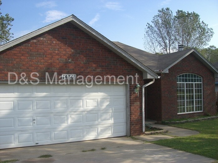 Foto principal - 14801 Chisholm Trail
