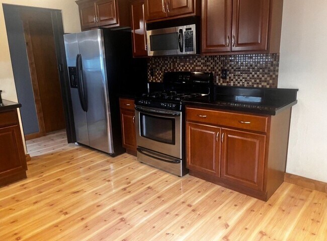 Foto del edificio - 106 8th St