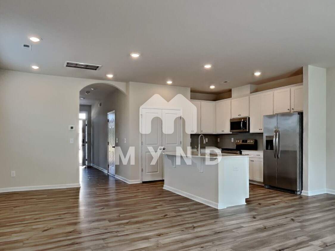 Foto principal - 110 Eagle Chase Dr
