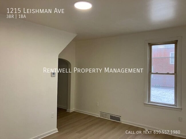 Photo - 1215 Leishman Ave House