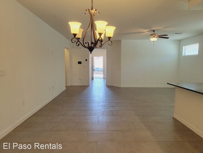Foto del edificio - 3 br, 2 bath House - 13921 Lago Vista