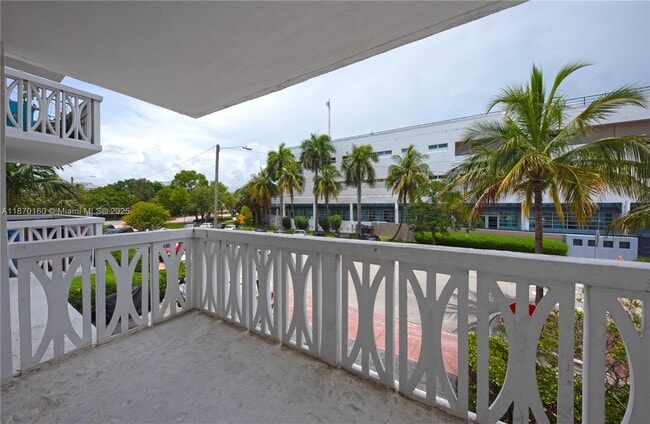 Foto del edificio - 4142 N Jefferson Ave