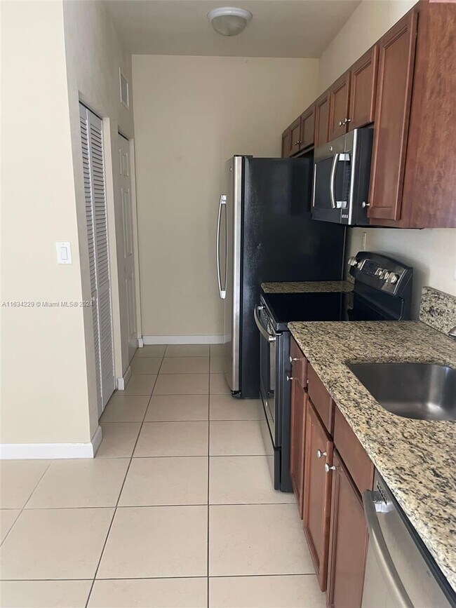 Foto del edificio - 9462 SW 171st Ct
