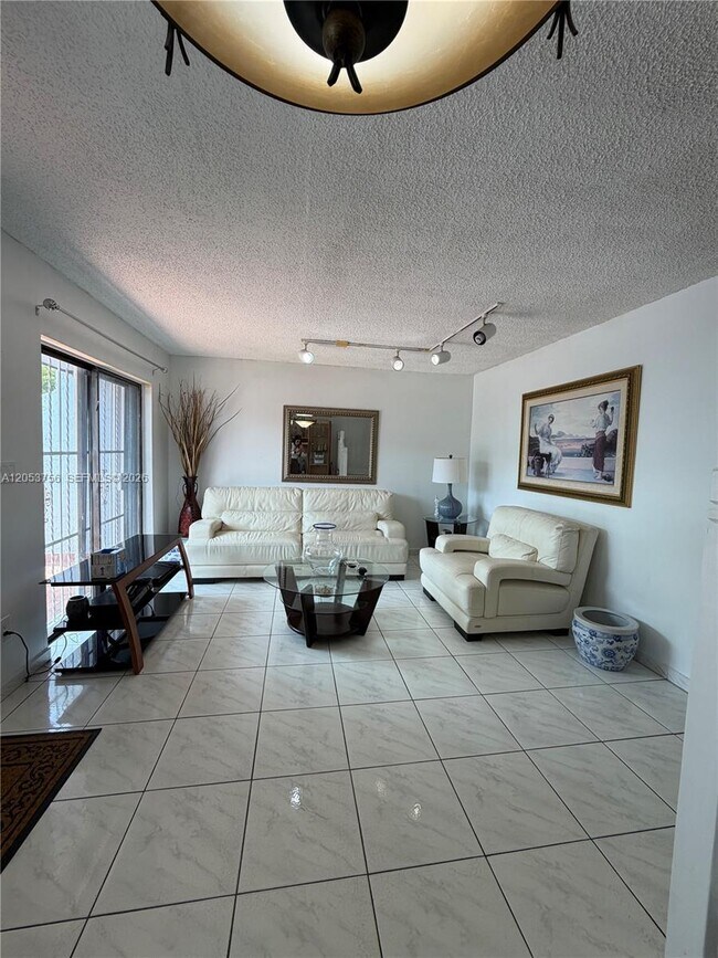 Building Photo - 3832 SW 107th Ave
