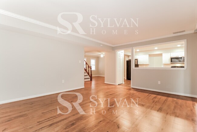 Foto del edificio - Welcome home to this 4 bedroom, 2.5 bathro...