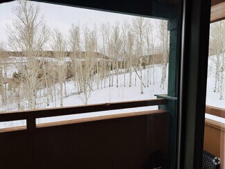 Building Photo - 201 Ryan Gulch Rd