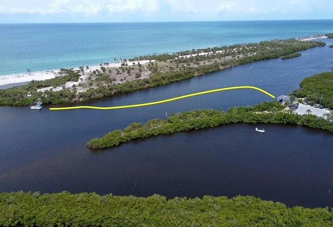 Building Photo - 1432 Poinciana Rd