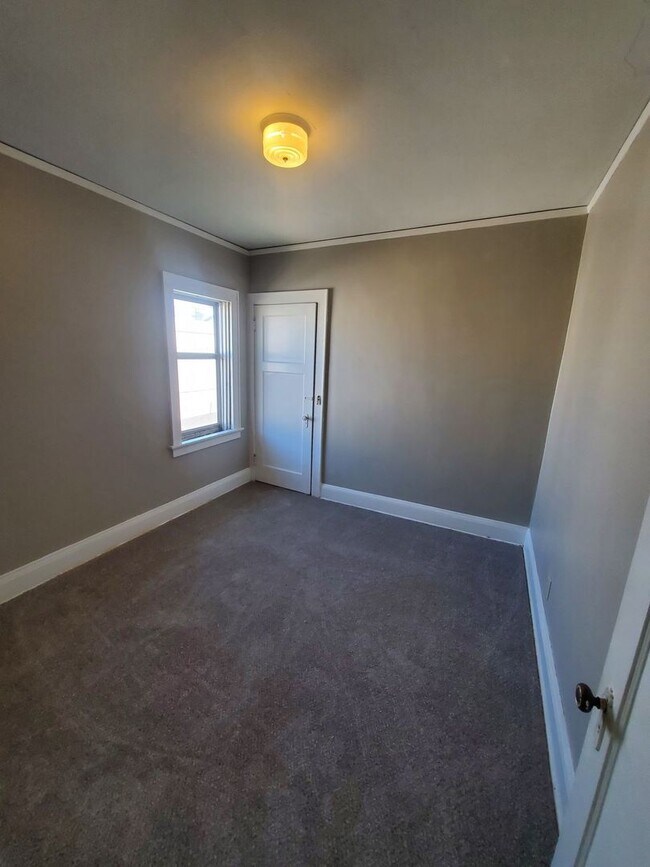 Foto del edificio - 2 Bedroom Single Family