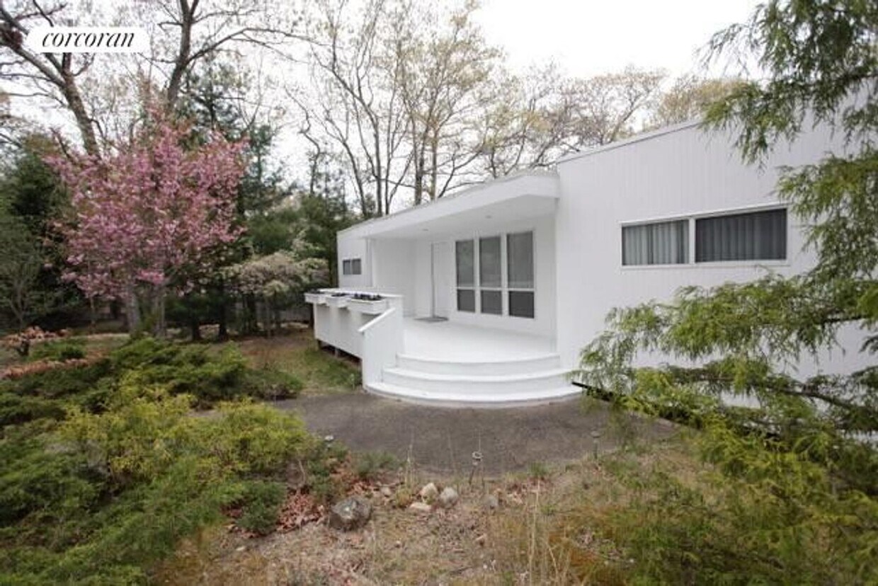 684 Hands Creek Rd, East Hampton, NY 11937 House for Rent in East
