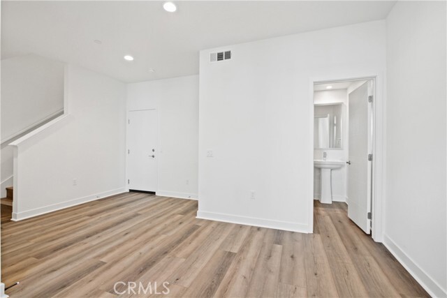 Building Photo - 838 S Harbor Blvd