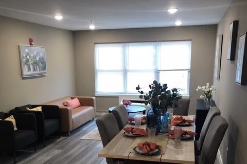 Foto principal - 165 16th Ave