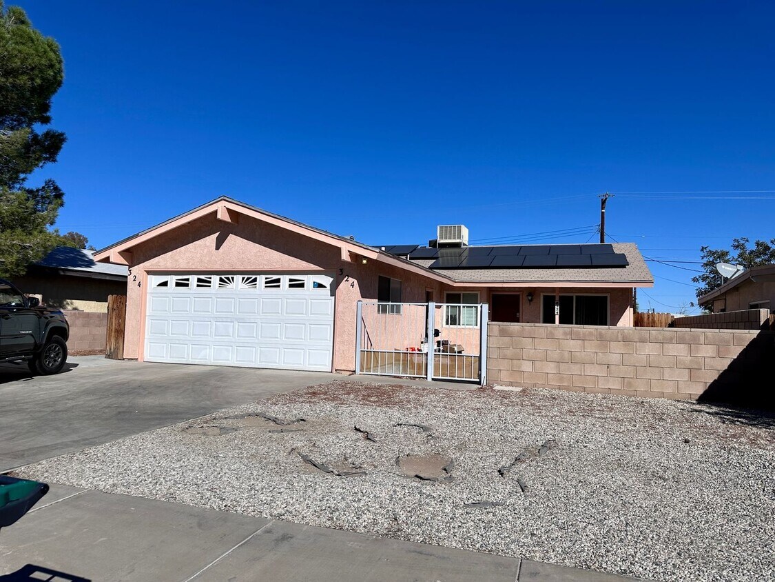 324 W Ward Ave, Ridgecrest, CA 93555 House Rental in Ridgecrest, CA