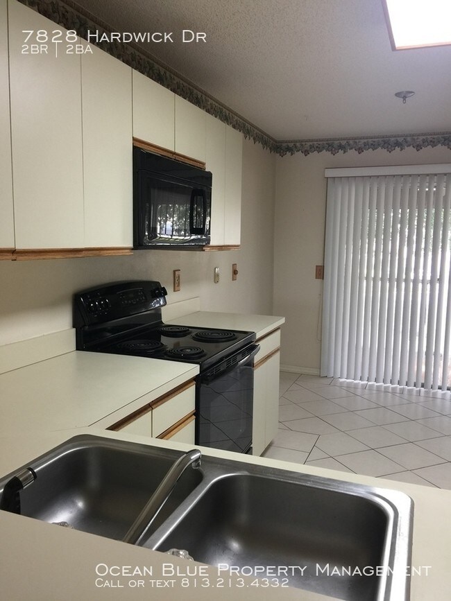 Building Photo - Beautiful 2nd Floor Condo in Mill Pond
