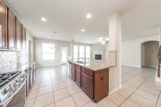 Building Photo - 6202 Eden Prairie Dr