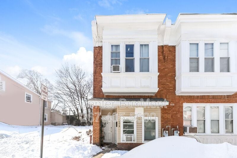 Photo - 7774 Montgomery Ave