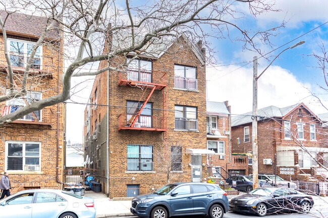 Foto del edificio - 1659 W 7th St