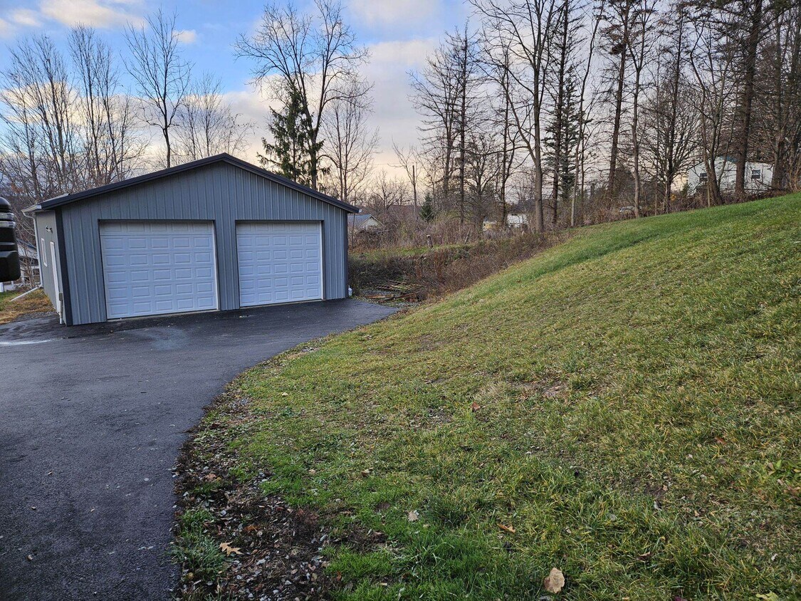 Foto principal - 6711 Vincent Hill Rd