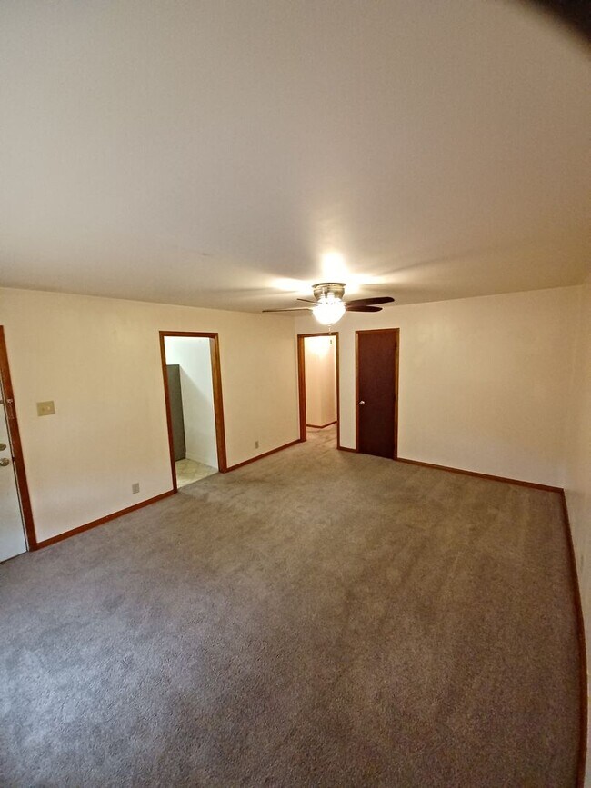 Foto del edificio - Don't miss out on calling this property your new home!