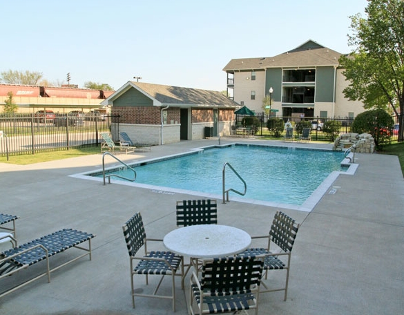 Primary Photo - Oak Timbers Fort Worth South Apartments