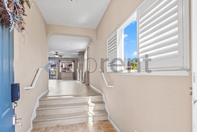 Foto del edificio - 205 Blum View Dr