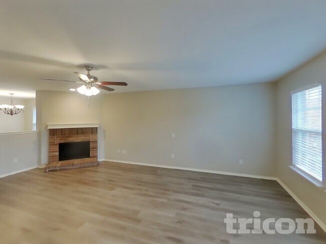 Foto del edificio - 1317 Gayle St