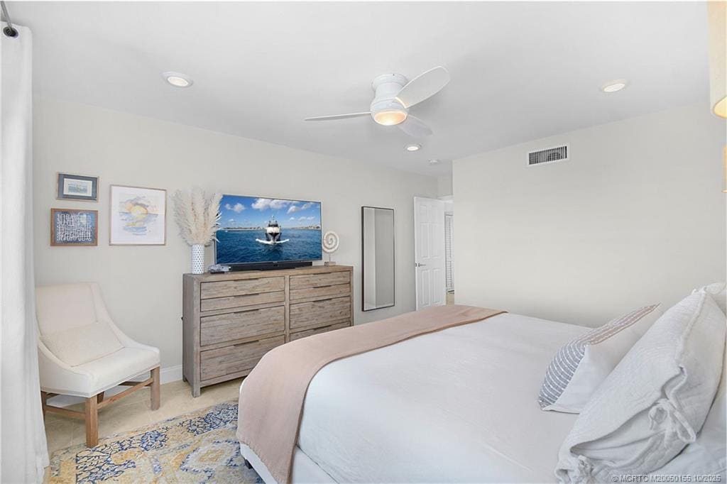 Primary Photo - 1289 NE Ocean Blvd