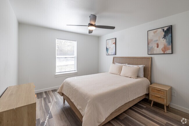 2BR, 1BA - 860 SF - Primary Bedroom - ARGWF Greenway Flats
