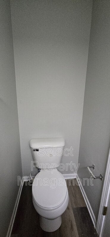 Building Photo - 5448 Evard Rd